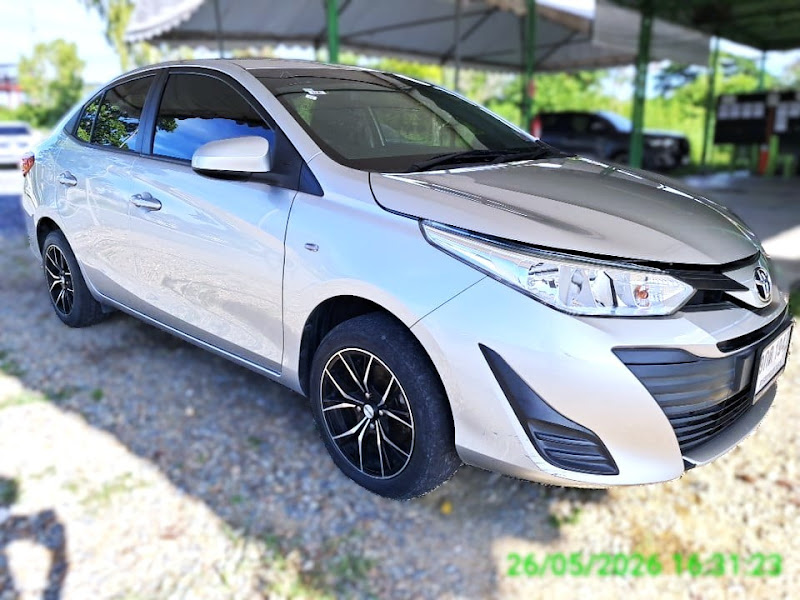 TOYOTA YARIS ATIV