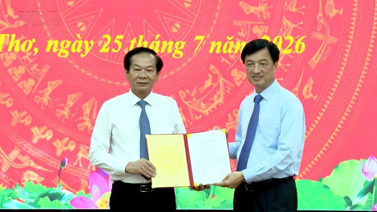 [Video] Đồng chí Đỗ Thanh Bình giữ chức Bí thư Thành ủy Cần Thơ - Báo Nhân Dân