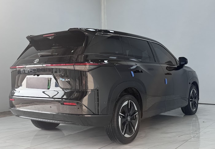 TOYOTA BZ3X