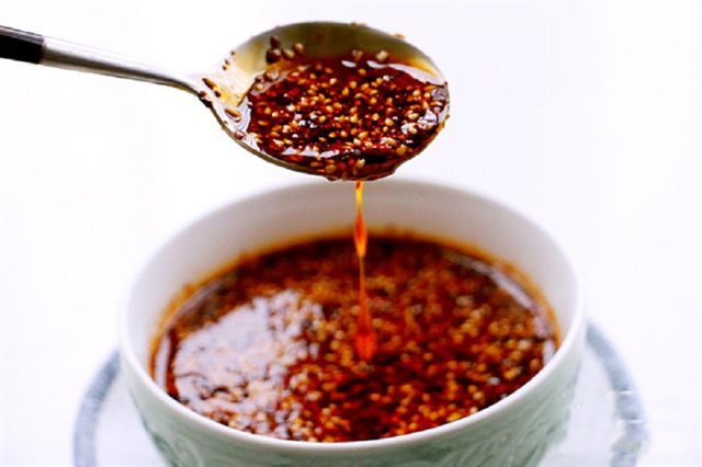 Dầu Ớt Cay Thơm