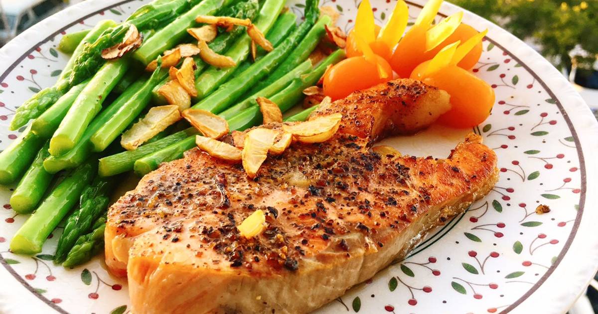 Cá hồi sốt bơ chanh