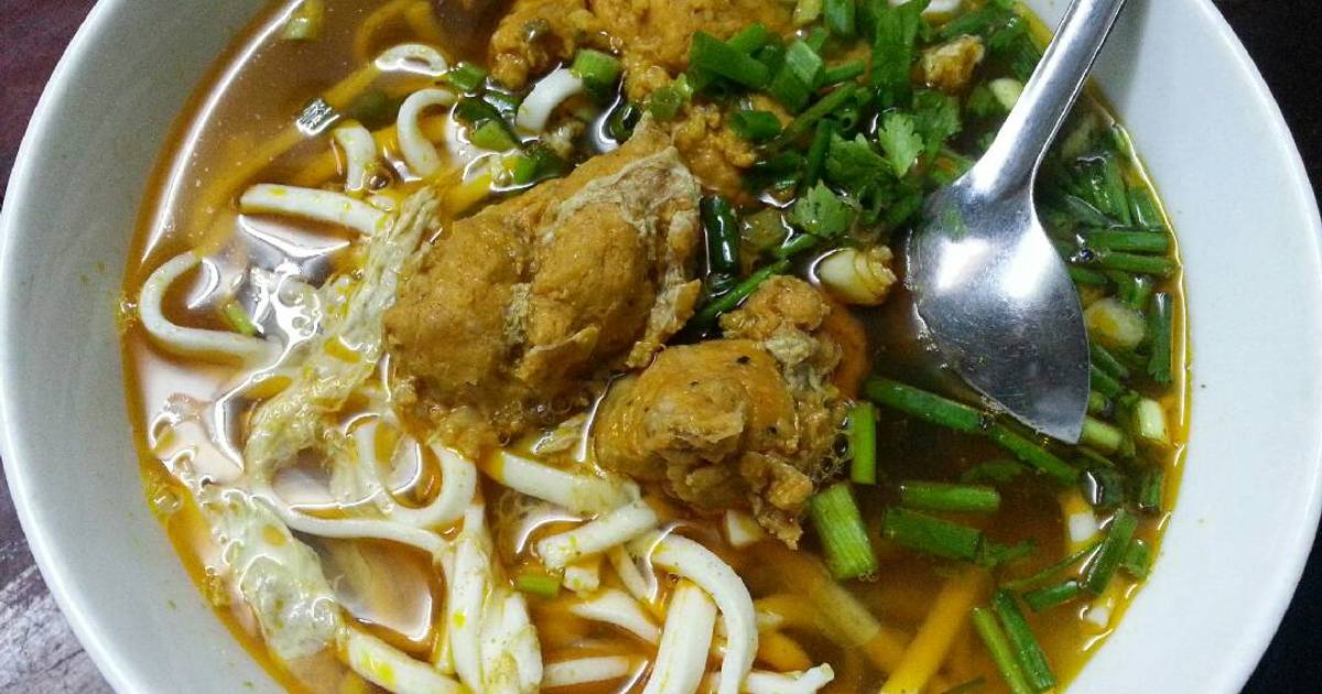 Bánh canh chả cua