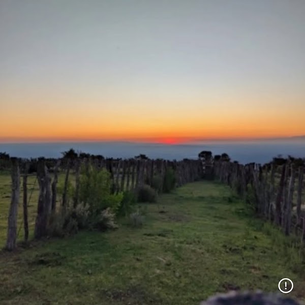 Sierras Mágicas al Atardecer
