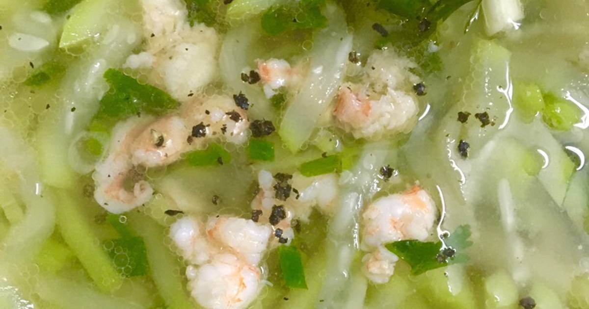 Canh bầu nấu với tôm