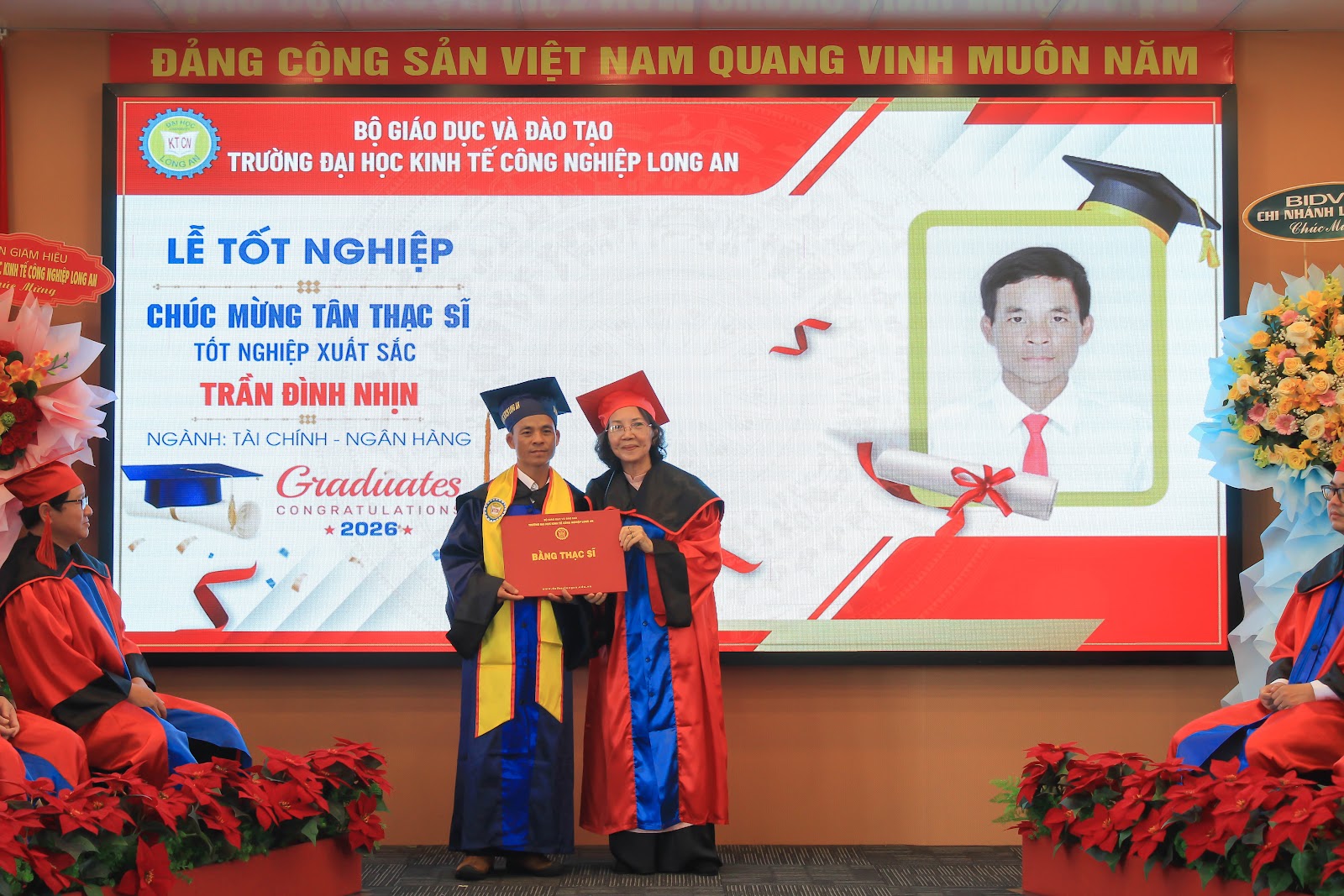 Trần Đình Nhịn