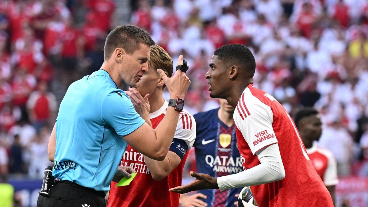 Lý do Arsenal mất quả phạt góc cuối hiệp 1 chung kết Champions League - Tạp chí Tri thức