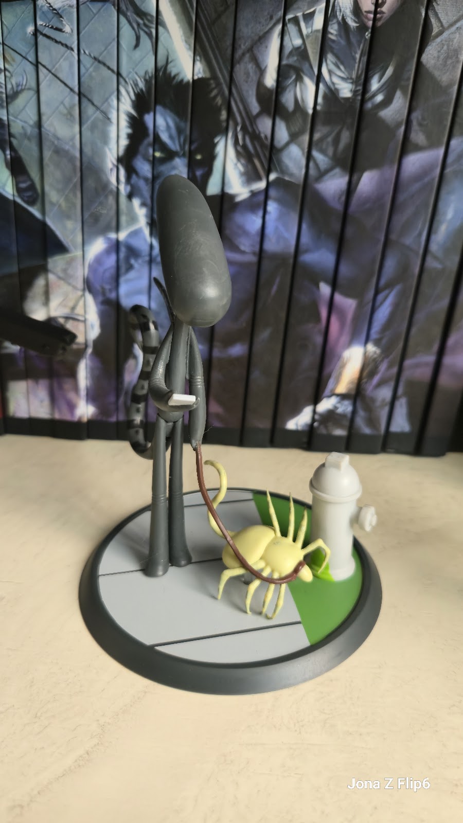 Loot Crate Alien Next Door Out For A Walk Figure