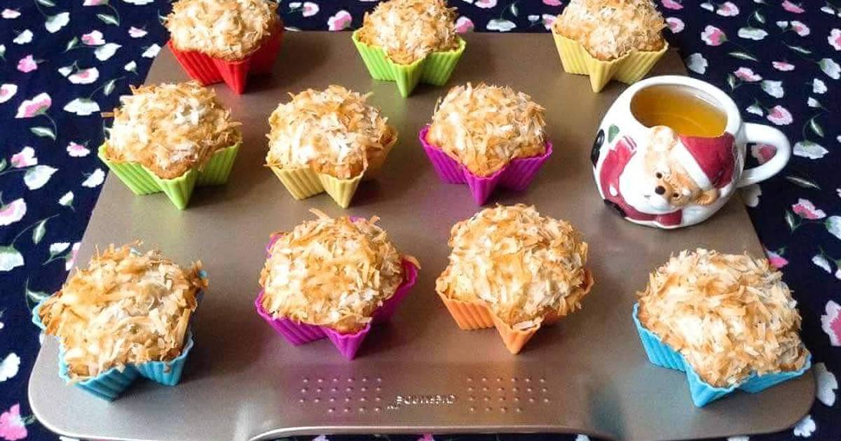 Coconut Banana Crunch Muffins