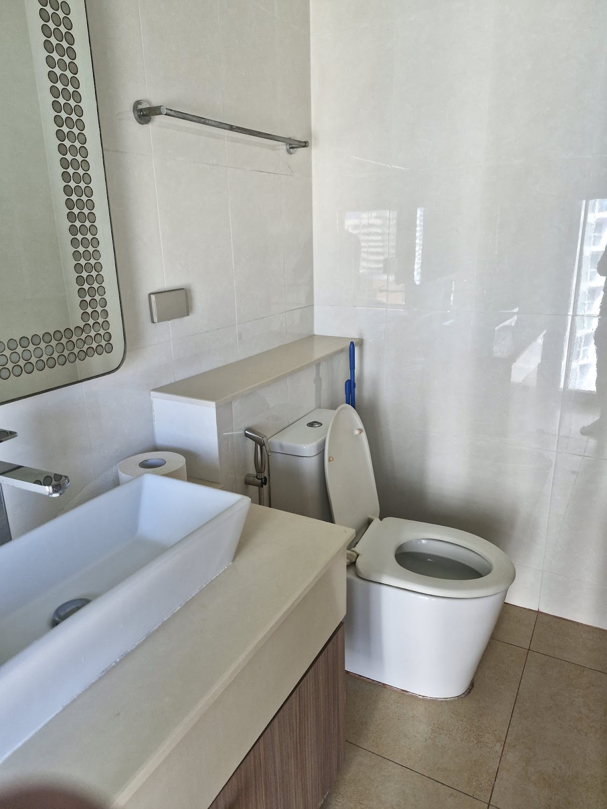 Paradise  Beach Condo - 2 Bed, Floor 22 10