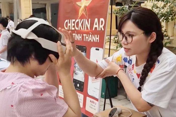 Ứng dụng AI góp phần thay đổi cách tiếp cận tri thức cho học sinh - Đài Phát thanh và truyền hình Hà Nội