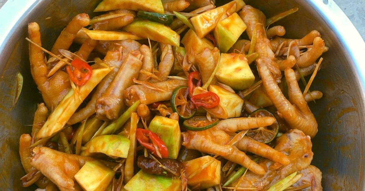 Chân gà sốt thái
