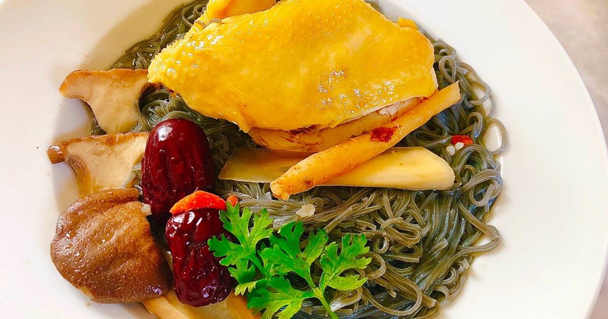Mì Gà Nấm Tần Thuốc Bắc