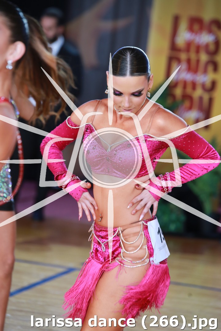 larissa dance (266).jpg