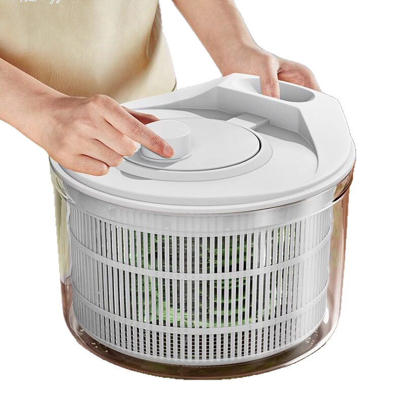 Manual vegetable and salad spinner