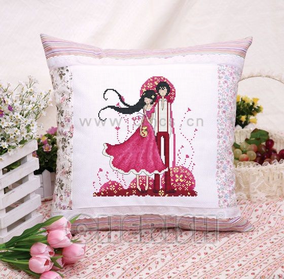 CMP P115 Pillow Shyness Love
