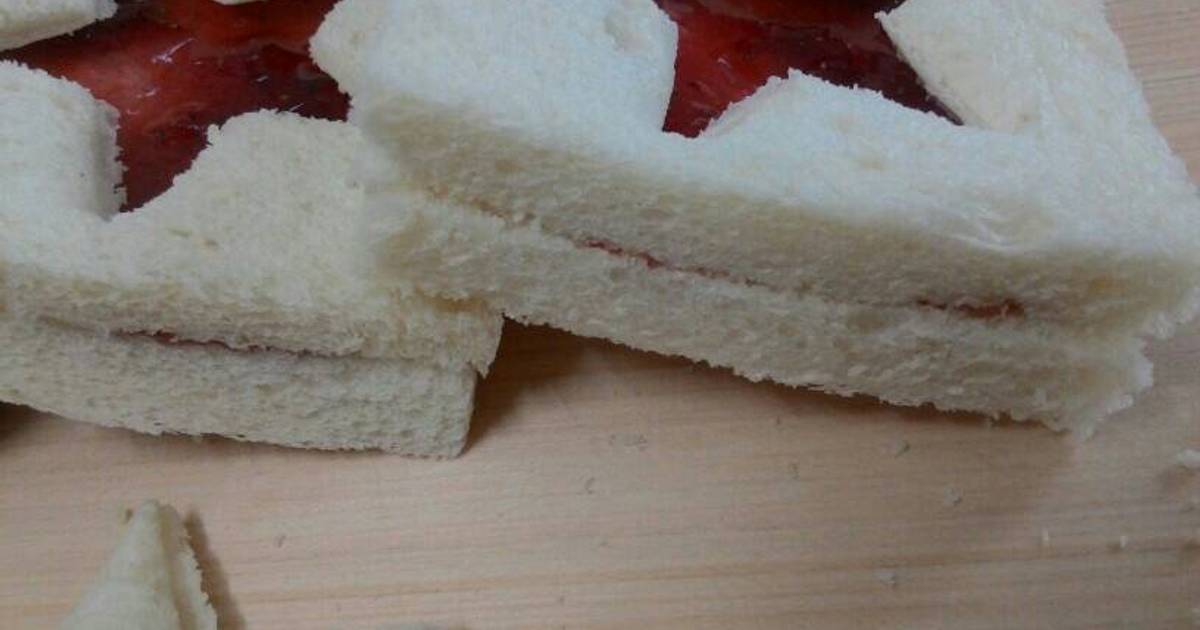 Tạo hình cho sandwich mứt😁😍