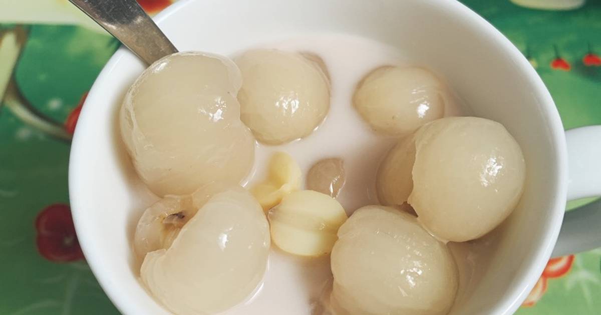 Chè sen nhãn dừa