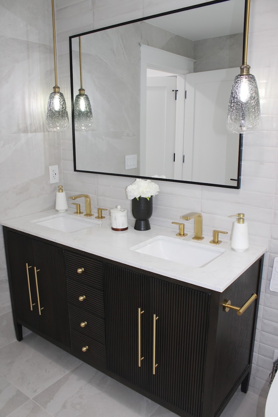Bathrooms image