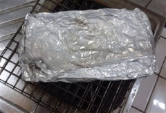 Cuối cùng cho cá lóc vào nướng khoảng 15 phút ở nhiệt độ 200 độ C. Như vậy là xong rồi, chẳng mất nhiều thời gian mà bạn vẫn có một món ăn ngon nè.