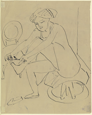 Nackte Frau bei der Pedicure ca 1909