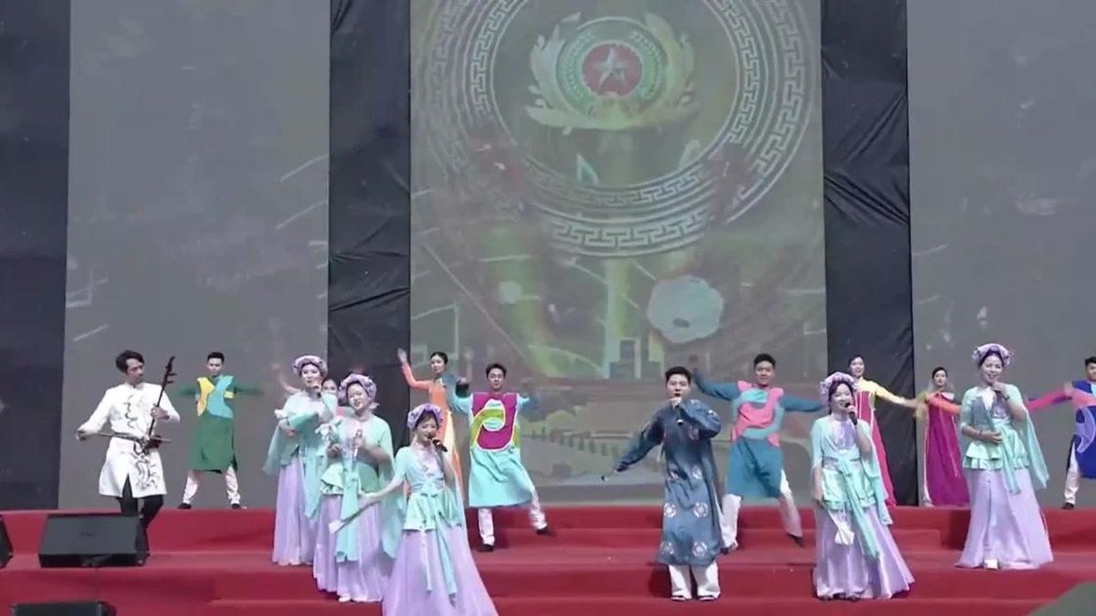 Tiết mục 'Xẩm vì Thủ đô bình yên' của cán bộ, chiến sỹ Công an thành phố Hà Nội - Chuyên trang An Ninh Thủ Đô - Báo Công an nhân dân