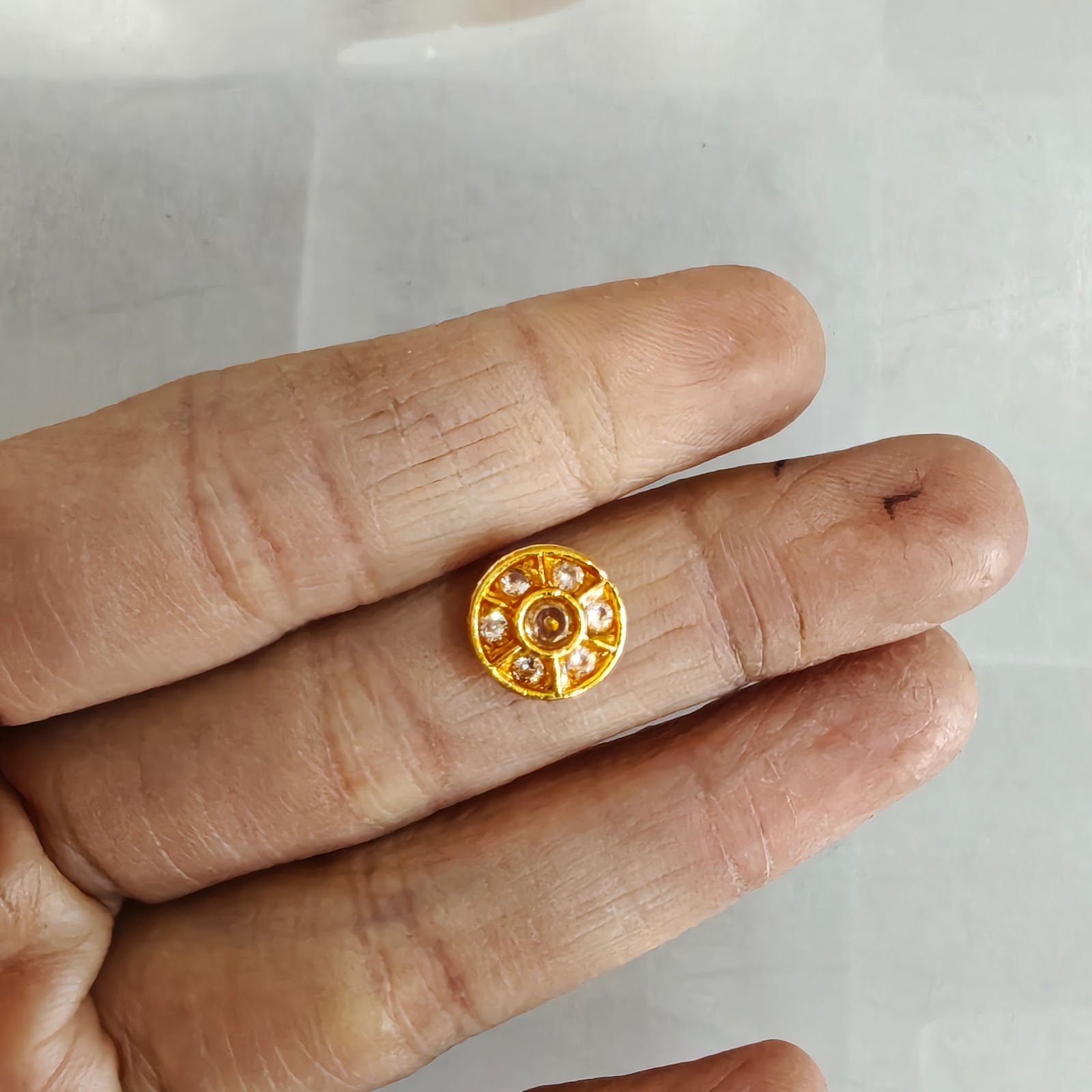 R64-White Round Full (Pack Of 3)