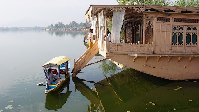 161|SRINAGAR HOUSEBOAT TOUR PACKAGE