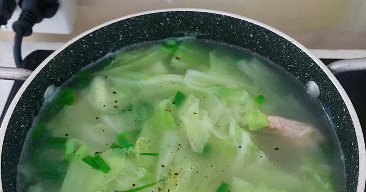 Canh bắp cải hầm xương
