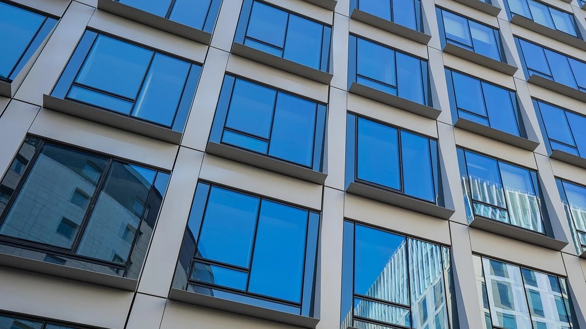 국내 상가와 오피스 임대수익률 비교 및 투자 전략 차별점