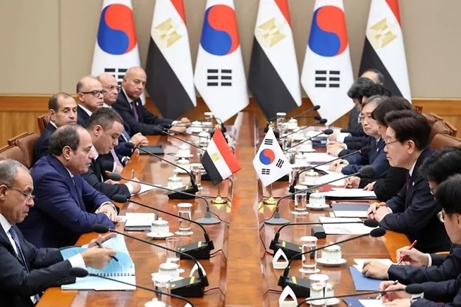 대한민국 정책브리핑 누리집의 연말정산 부양가족 공제 요건 소득금액 100만원 나이 기준 2025년 귀속 안내 이미지