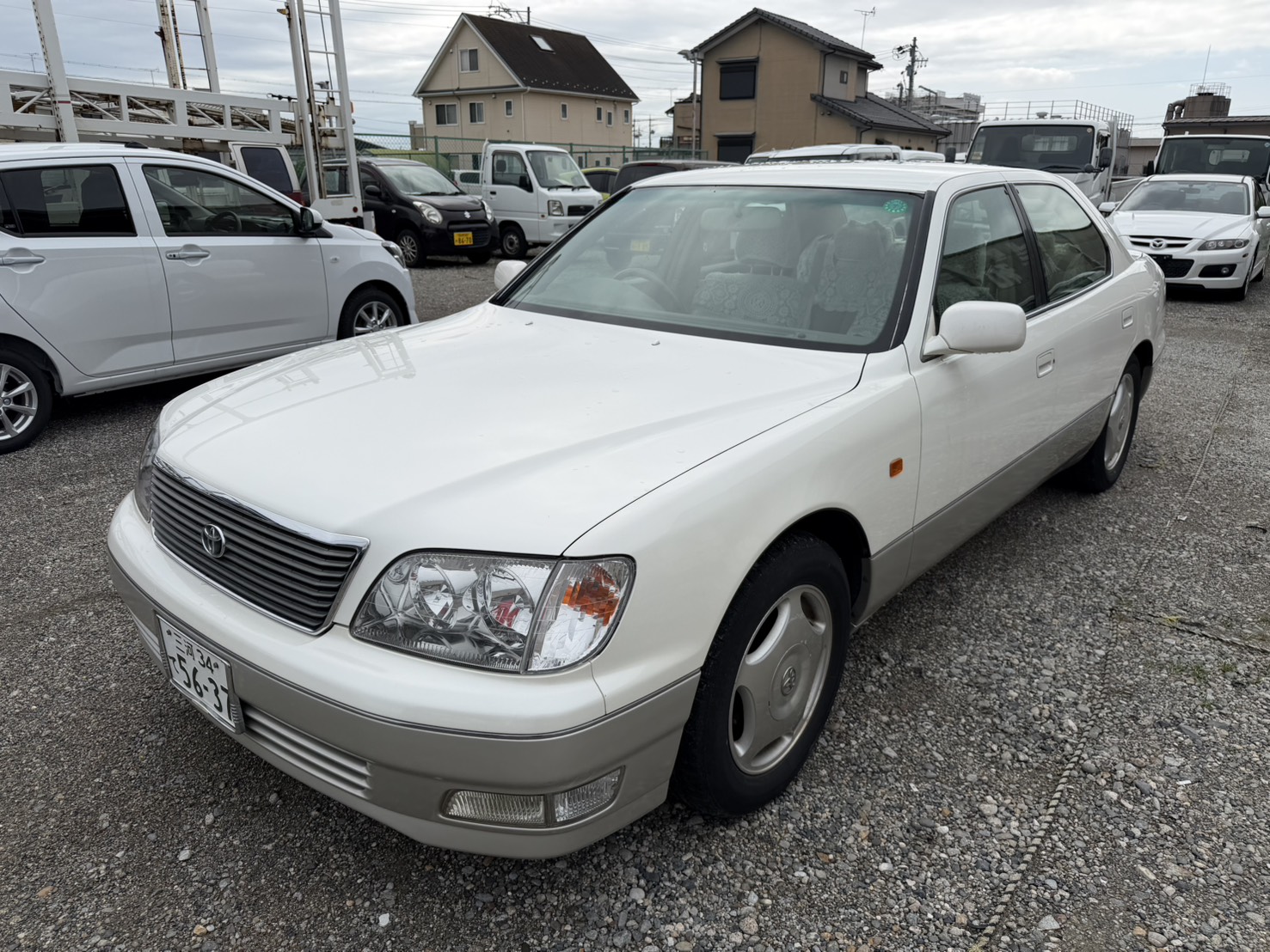 トヨタ セルシオ　C