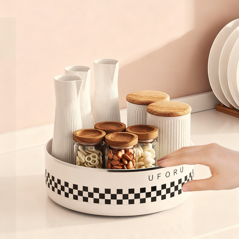 Rotating spice rack for the countertop