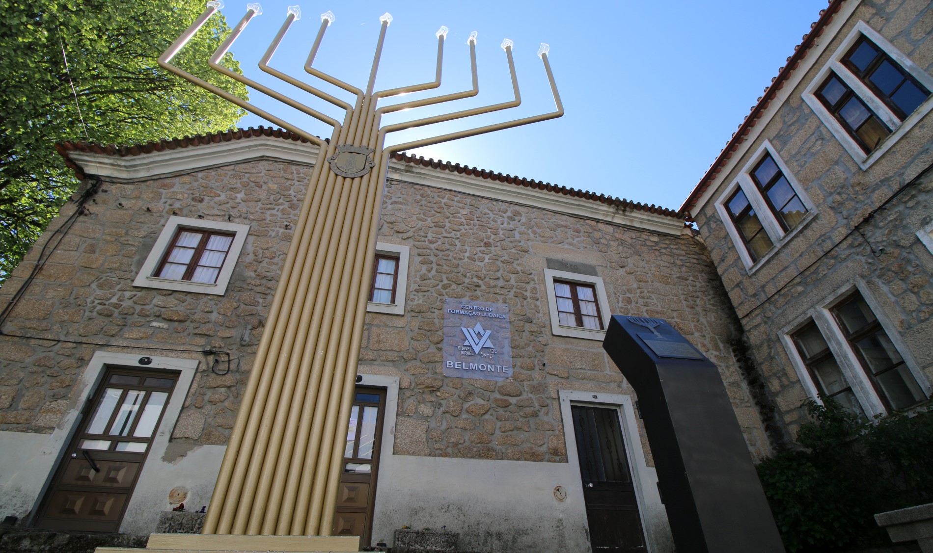 5-Day Historical Journey: Porto to Marvão