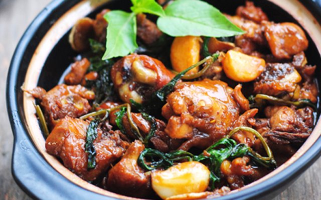 Thịt Gà Kho Nước Tương