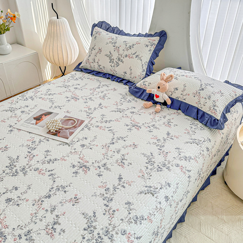 Cotton bedspread, 1.5 m, reinforced