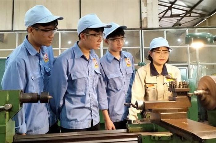 Hiệu quả từ phong trào 'Công nhân giỏi Thủ đô' - Đài Phát thanh và truyền hình Hà Nội