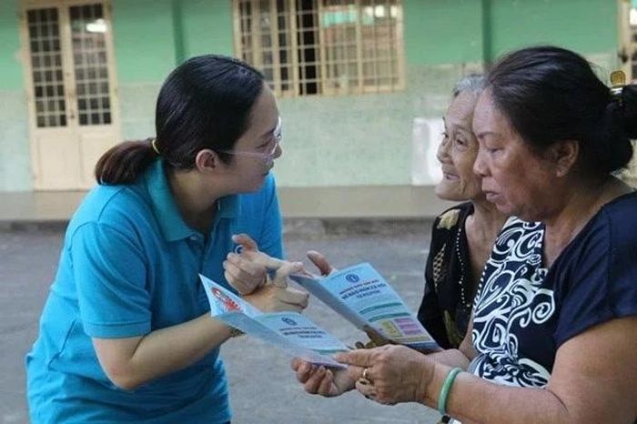 Nhận lương hưu, trợ cấp tháng 5 lùi lịch sau nghỉ lễ 30/4-1/5