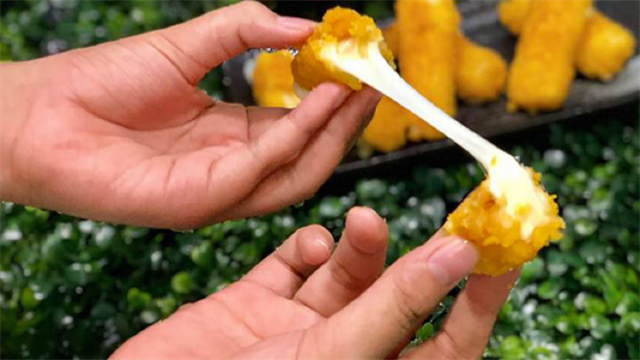 Phô Mai Que Từ Bánh Snack Tonnies