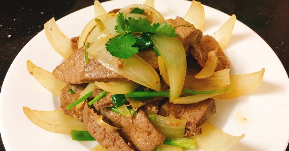 Gan heo xào hành tây