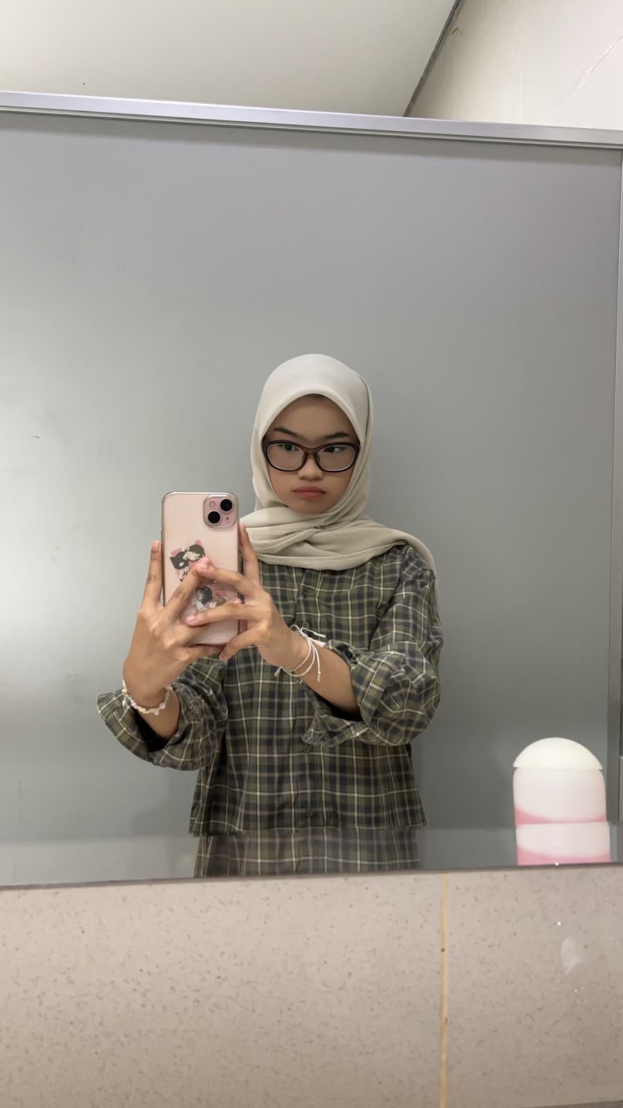 Najla Hashifah Efendi