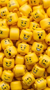 Vibrant Molten Liquid Flow in Pink, Orange, and Yellow