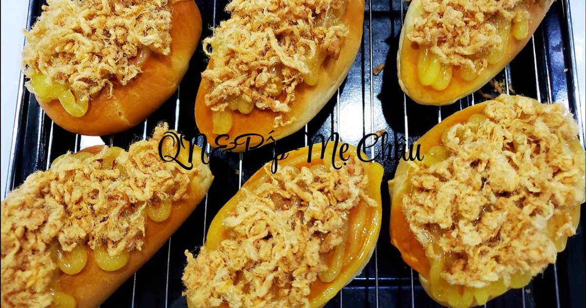 Bánh mì mềm sốt dầu trứng chà bông