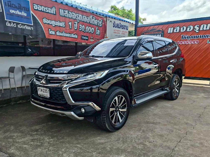 MITSUBISHI PAJERO