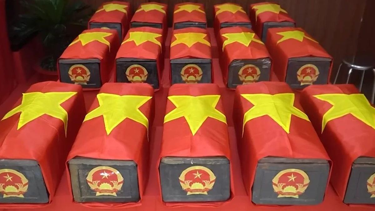 [Video] Đã quy tập 29 bộ hài cốt liệt sĩ tại Công viên Lê Thị Riêng - Báo Nhân Dân