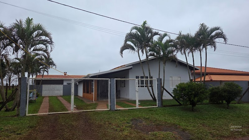 Casa estilo campo à venda no Estribo em Avaré