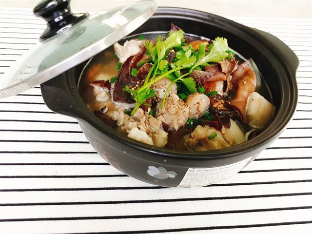 Đuôi Heo Hầm Nấm