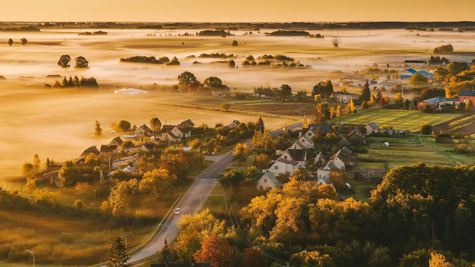 Mist, Landscape, Sunlight, Kaunas, Fall 4K Desktop Wallpaper