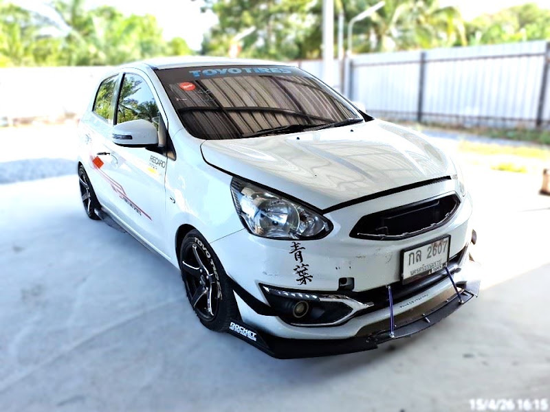MITSUBISHI MIRAGE