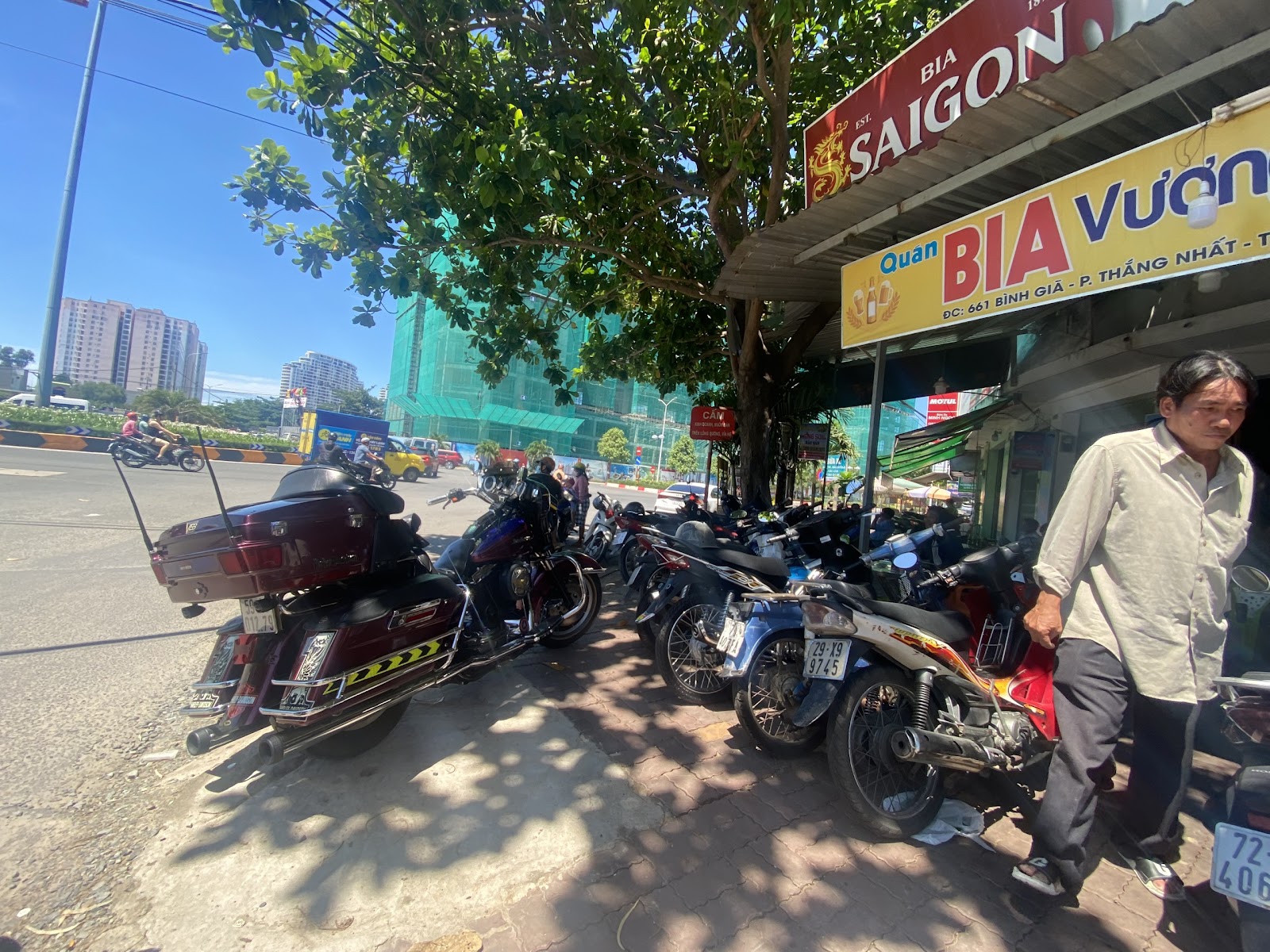 Nhà hàng Vương Em