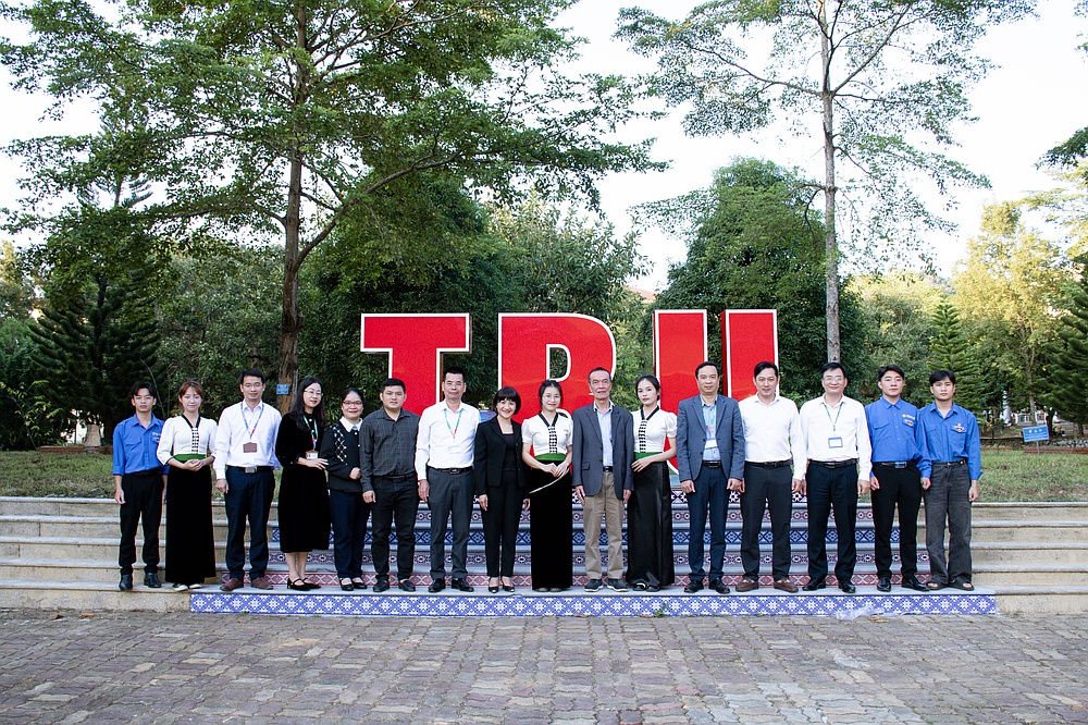 Hội nghị báo cáo chuyên đề “Trường Đại học Tây Bắc bắc trong bối cảnh chuyển đổi số gắn với phát triển kinh tế số của tỉnh Sơn La”